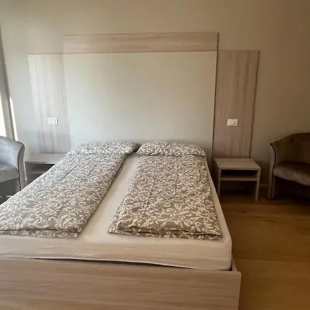 فيلة Belvedere